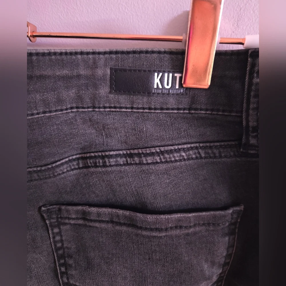 ​Kut from the Kloth Mia Toothpick Skinny Jeans – Distressed Black sz 6 - Picture 6 of 15